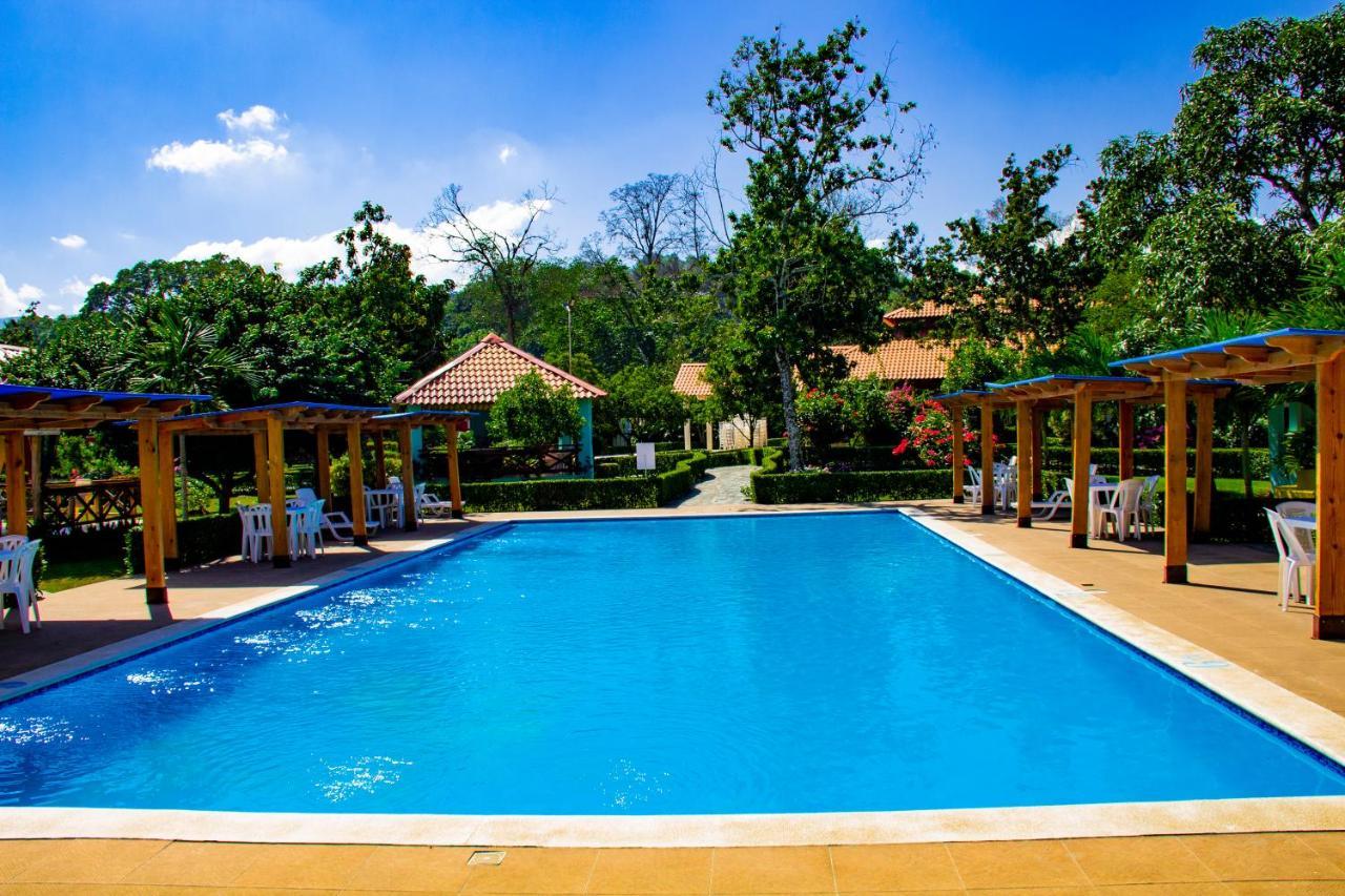 Rancho Guacamayos Hotel & Restaurantes Bonao Ngoại thất bức ảnh