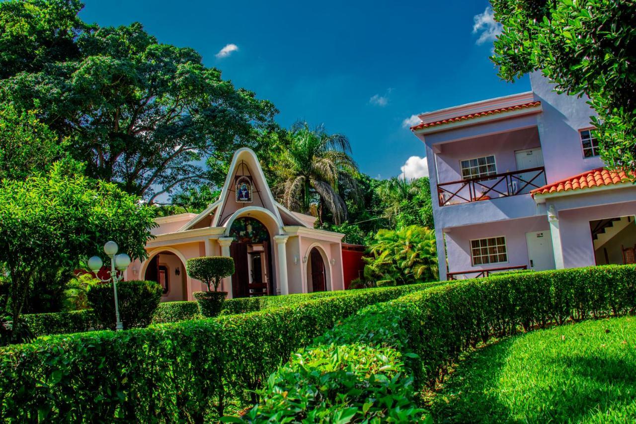 Rancho Guacamayos Hotel & Restaurantes Bonao Ngoại thất bức ảnh