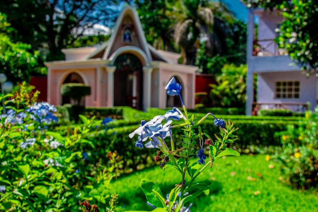 Rancho Guacamayos Hotel & Restaurantes Bonao Ngoại thất bức ảnh