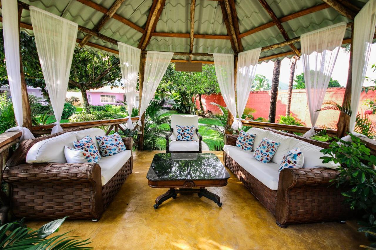 Rancho Guacamayos Hotel & Restaurantes Bonao Ngoại thất bức ảnh